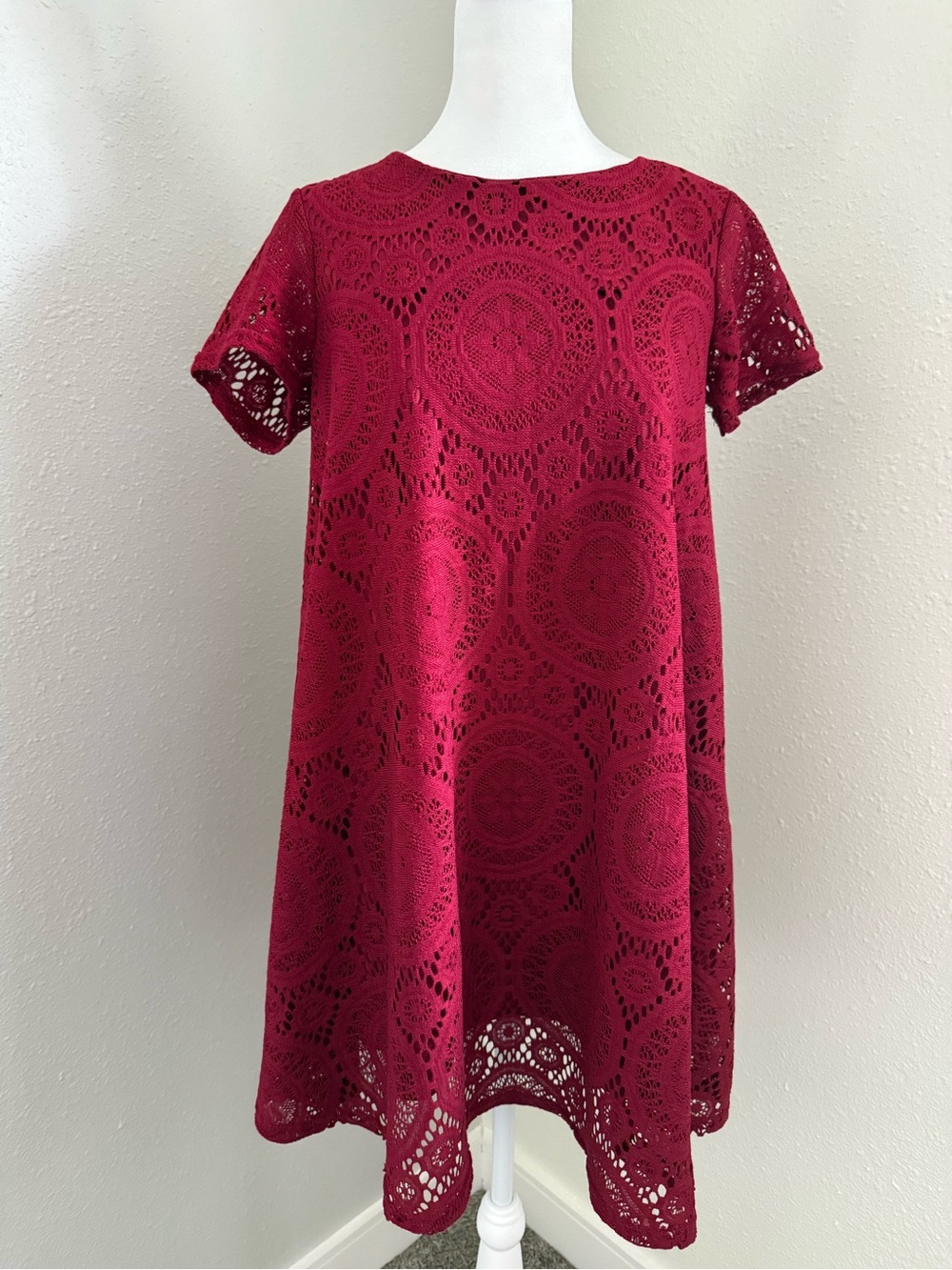 ASOS Maternity Burgundy Lace Swing Dress Short Sleeve Keyhole Back US 4